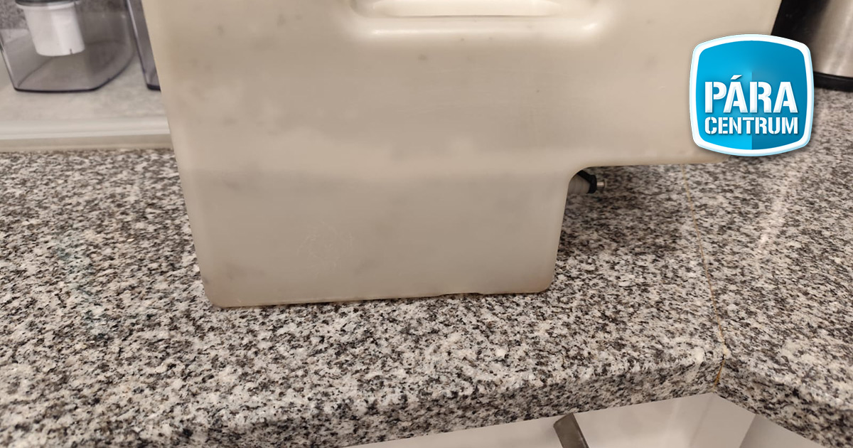 Páramentesítő tartálya